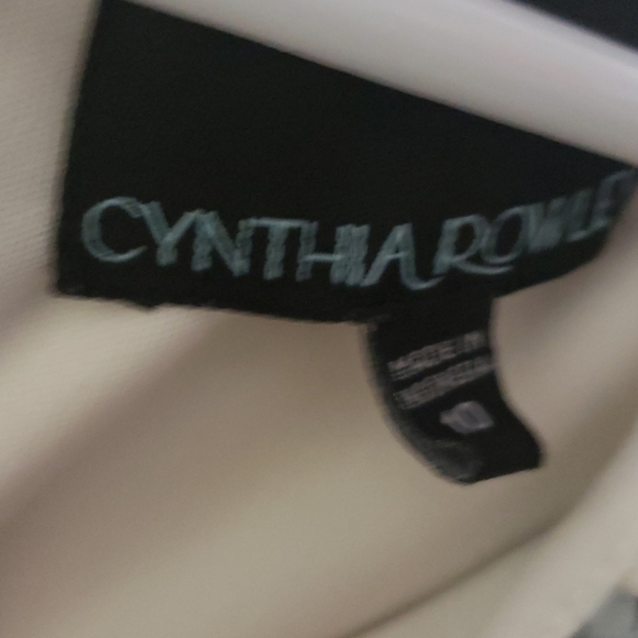 Dress - Picture 6 of 6